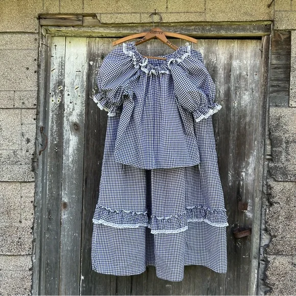 Vintage 70s 80s Ruffles and Gingham Square Dance Costume Frontier Skirt and Top - Picture 10 of 10